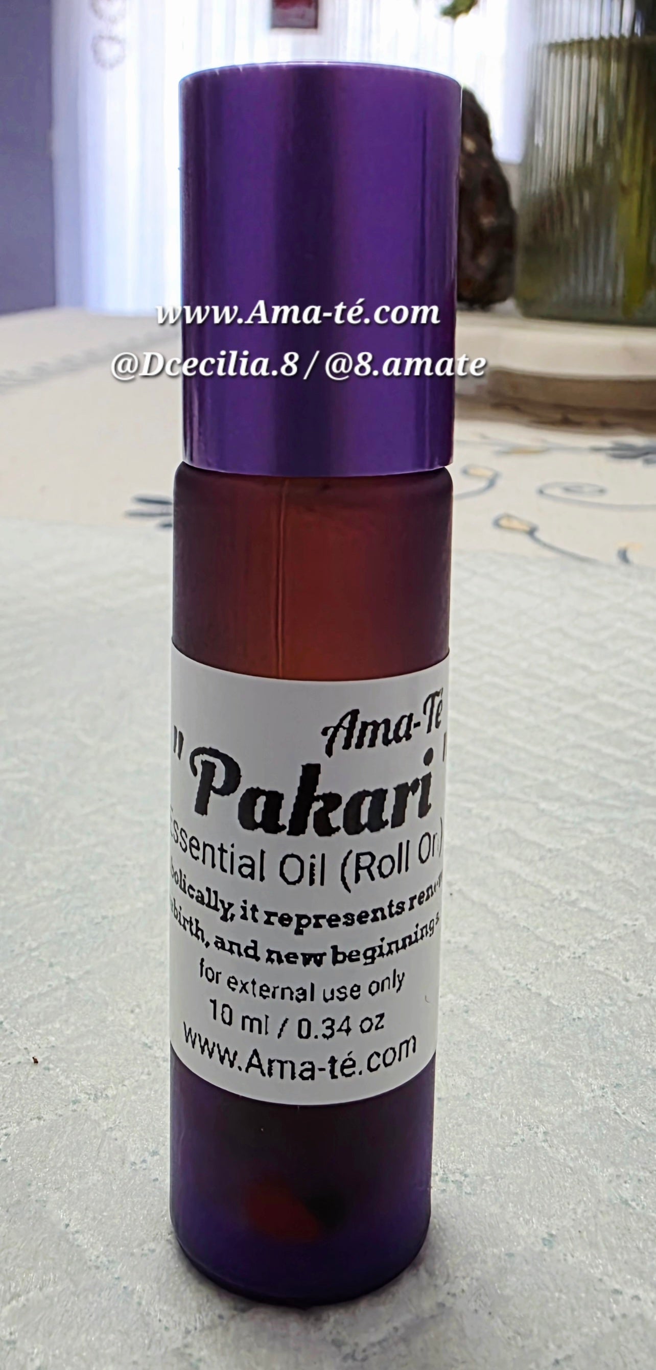 "PAKARI" Essential Body Oil (roll on)